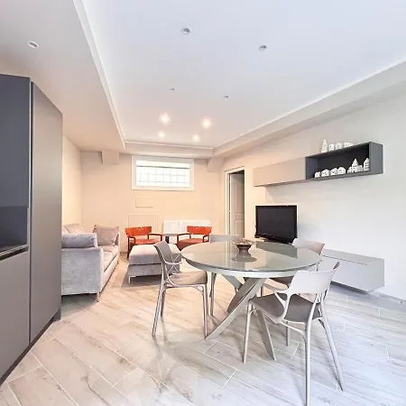 Apartment Homeby, Modern Loft *