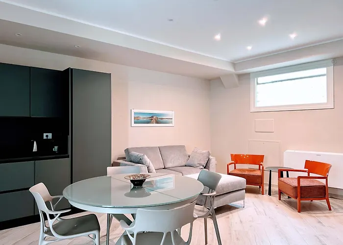 Homeby, Modern Loft *